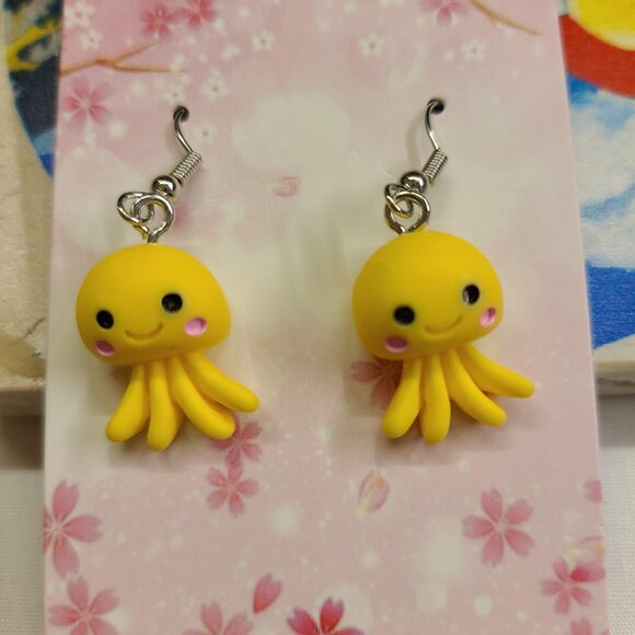 KAWAII YELLOW OCTOPUS EARRINGS - Picture 1 of 2